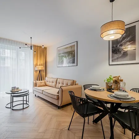 Apartament Natural Z Ogrodkiem W Baltic Marina Kołobrzeg
