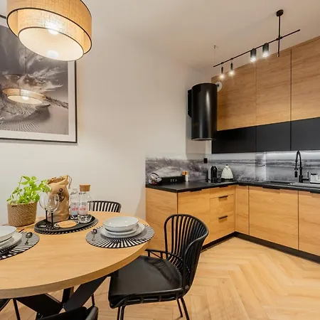 Apartament Natural Z Ogrodkiem W Baltic Marina Kołobrzeg