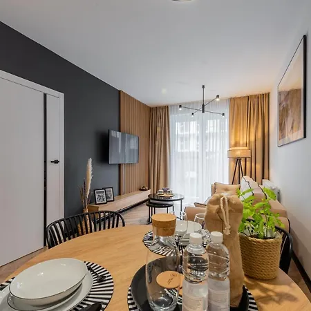 Apartament Natural Z Ogrodkiem W Baltic Marina * Kołobrzeg